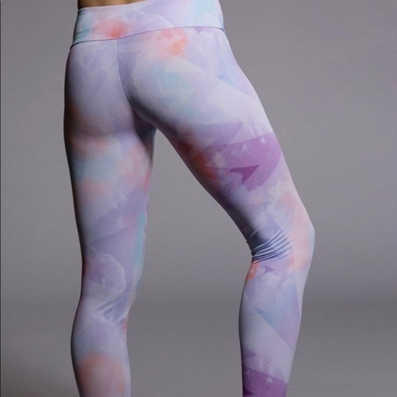 NWOT Colourful Onzie leggings - Picture 3 of 9